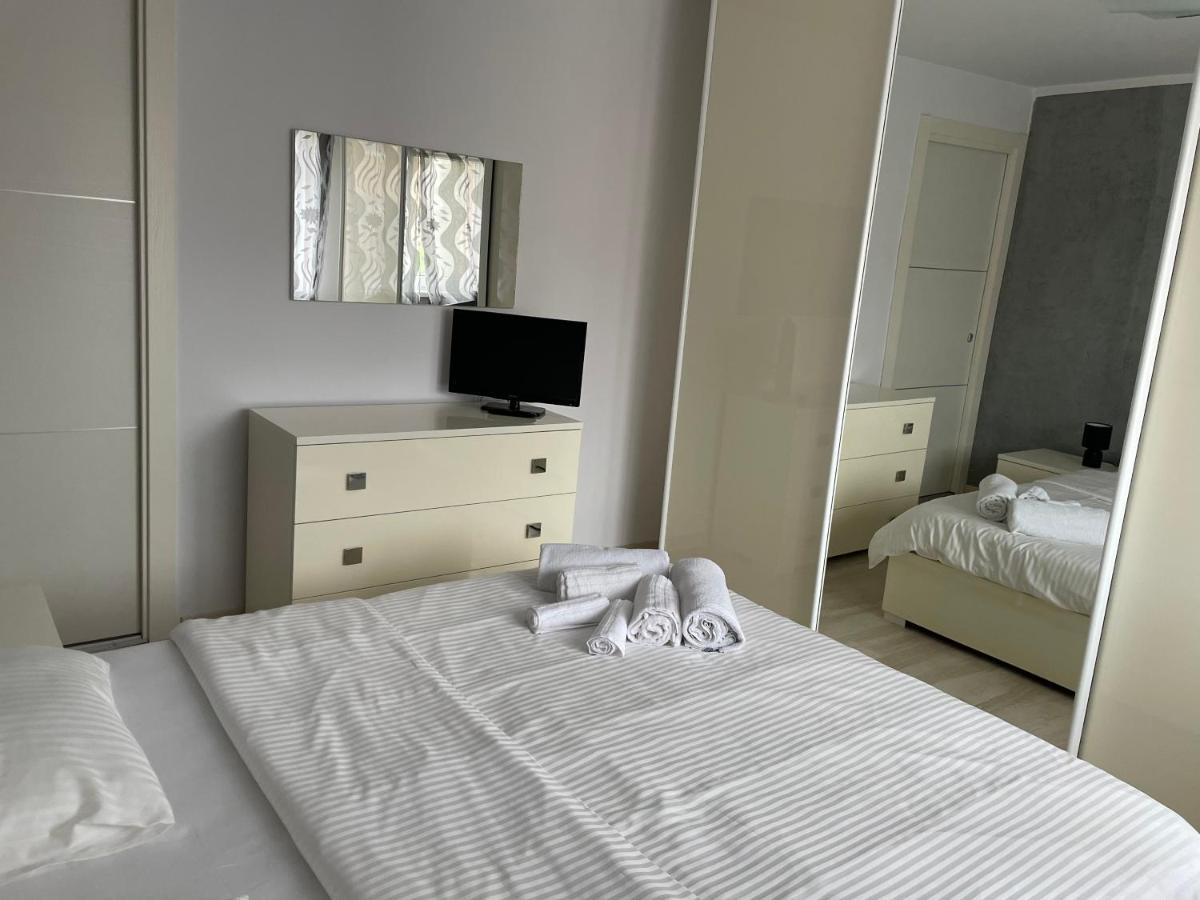 Denis Apartament Turda Exteriér fotografie